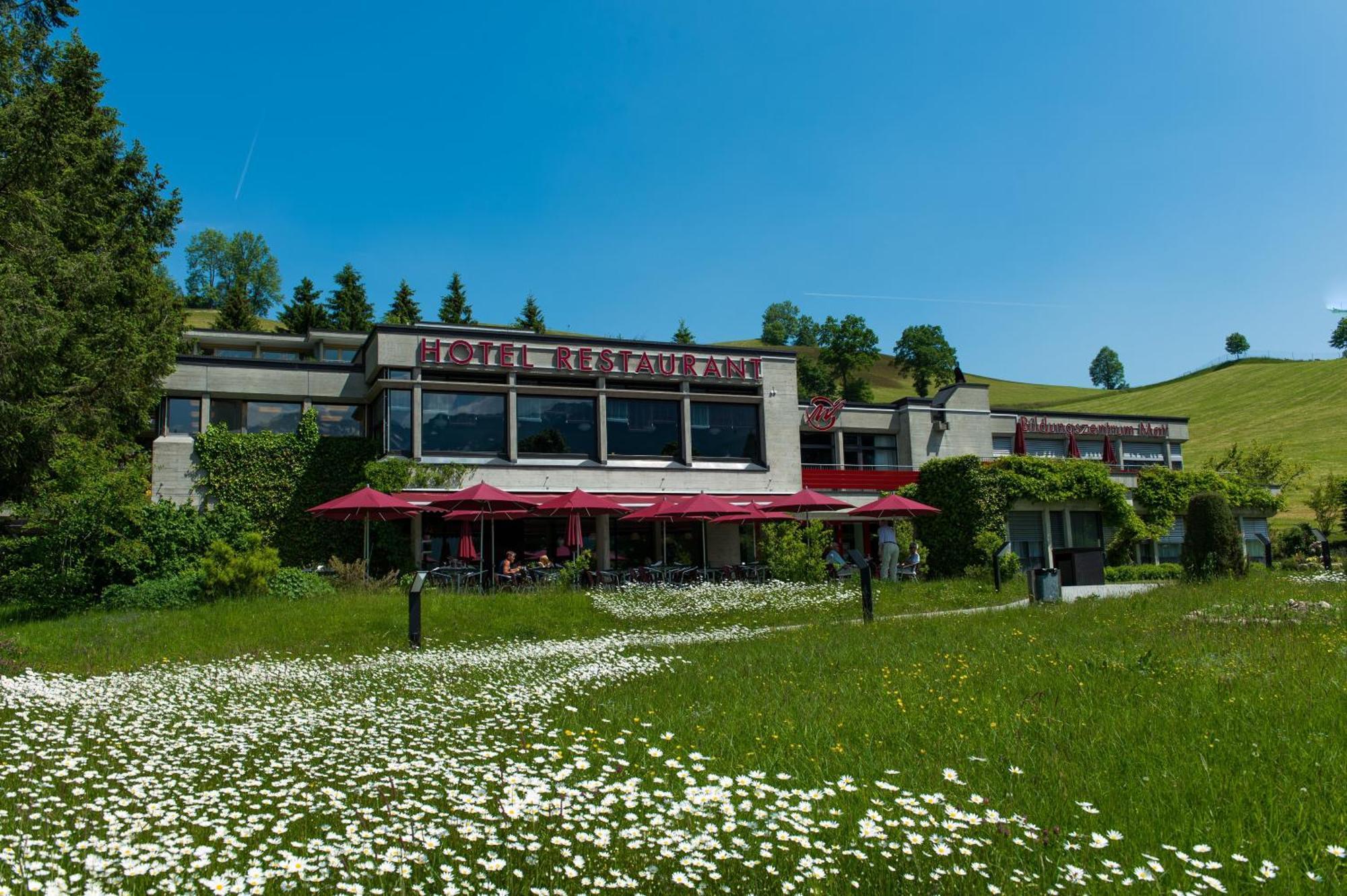 Hotel & Bildungszentrum Matt Schwarzenberg Exterior photo
